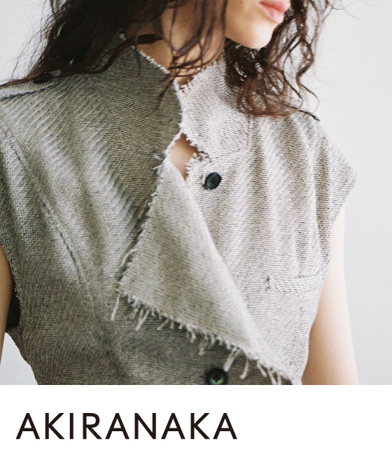 AKIRANAKA(アキラナカ)のアイテム一覧へ