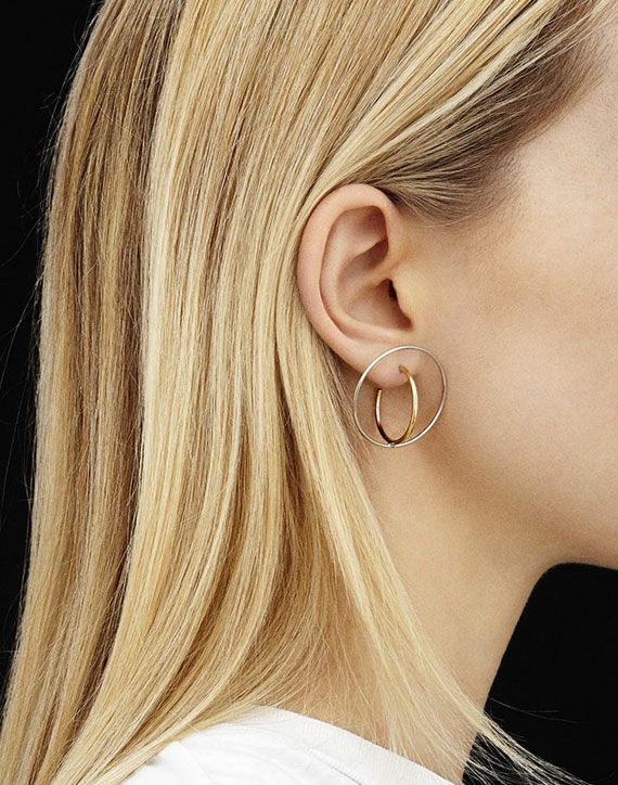 Charlotte Chesnais Saturn ピアス L（Charlotte Chesnais 寝違え 