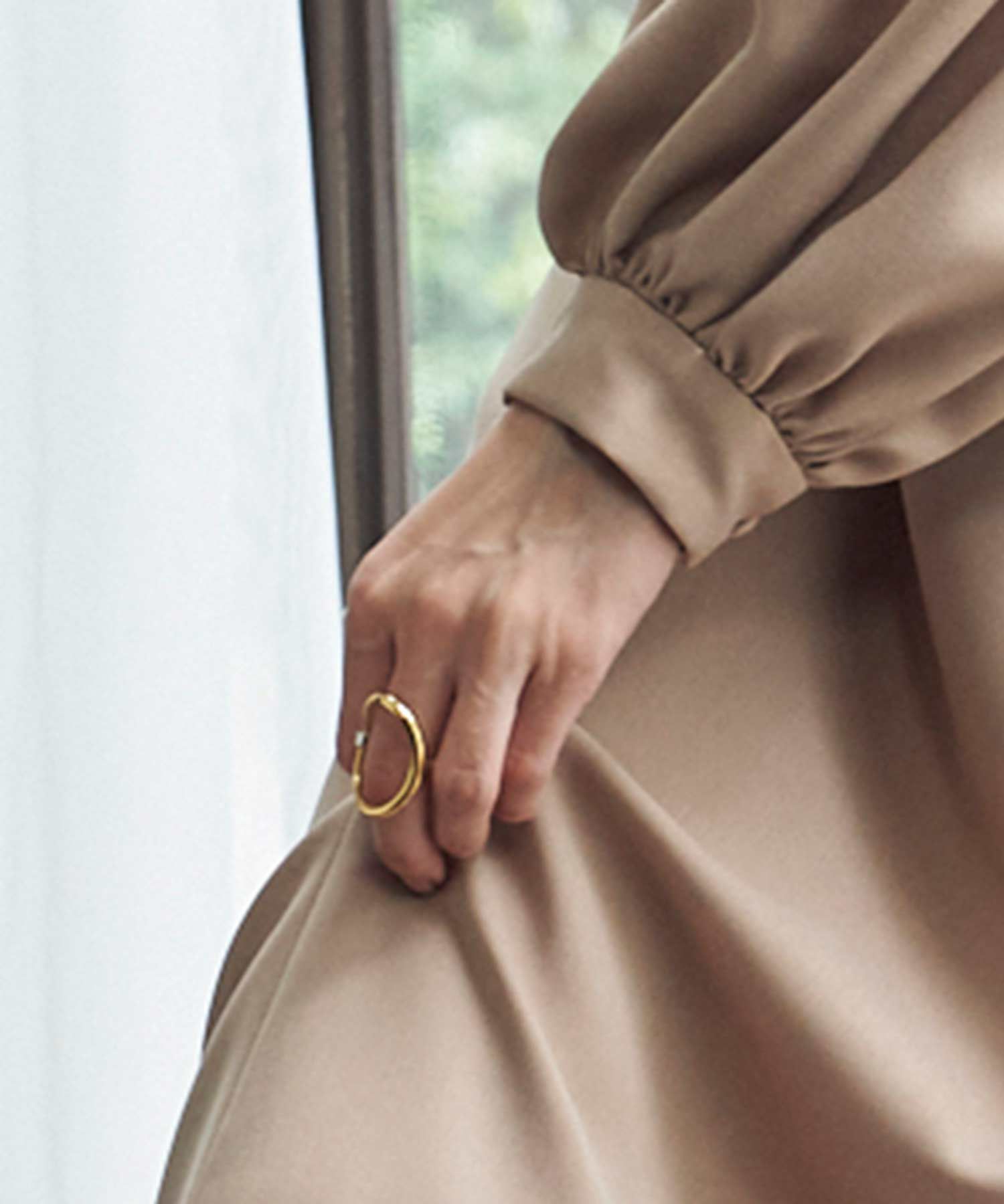 Charlotte Chesnais(シャルロットシェネ)】 BAGUE TURTLE｜PARIGOT 