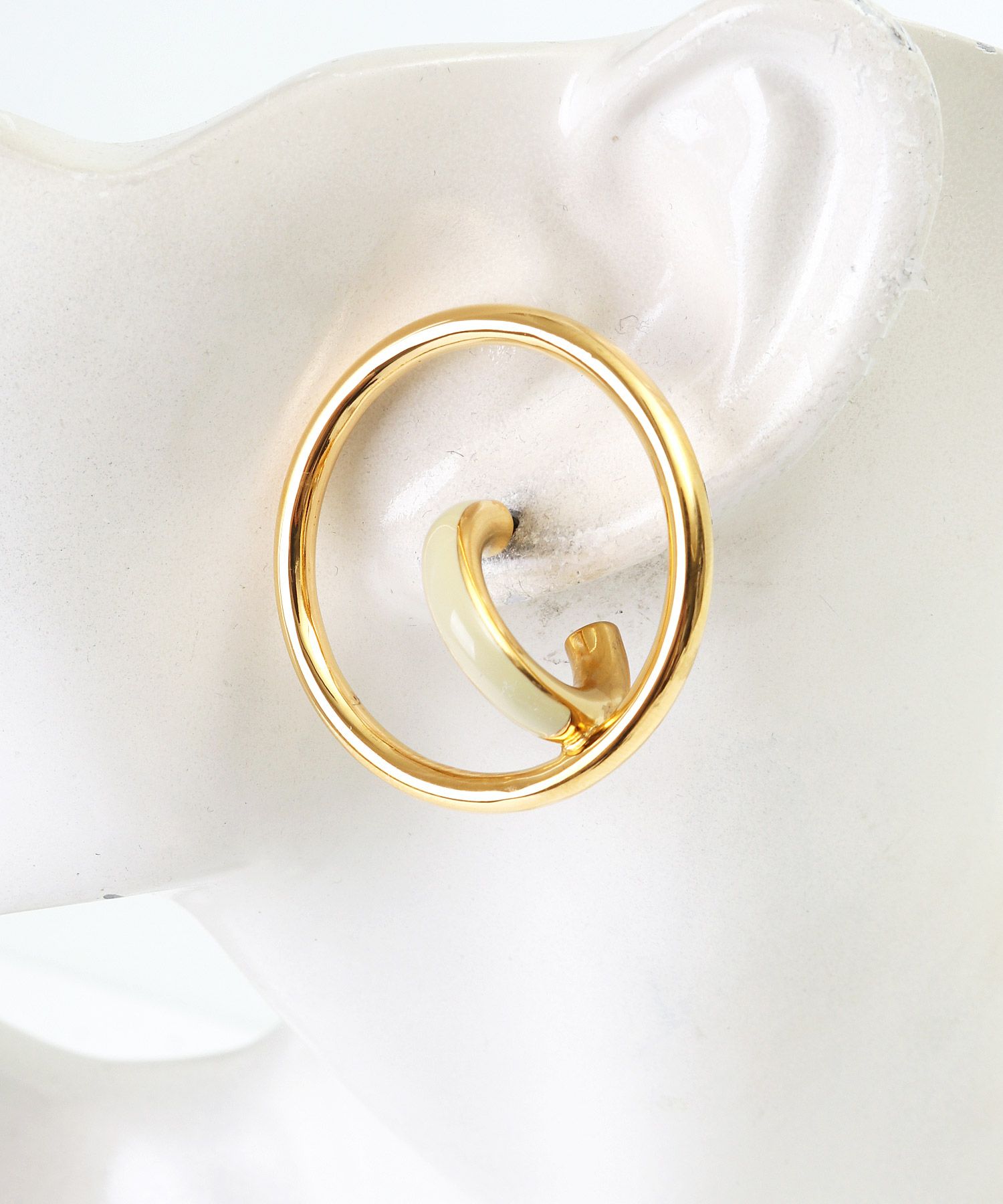 Charlotte Chesnais(シャルロットシェネ)】 BOUCLE D 