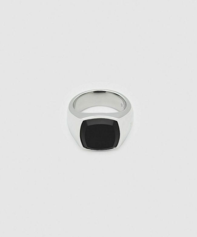 TOM WOOD(トムウッド)】 Cushion Polished Black Onyx リング｜PARIGOT