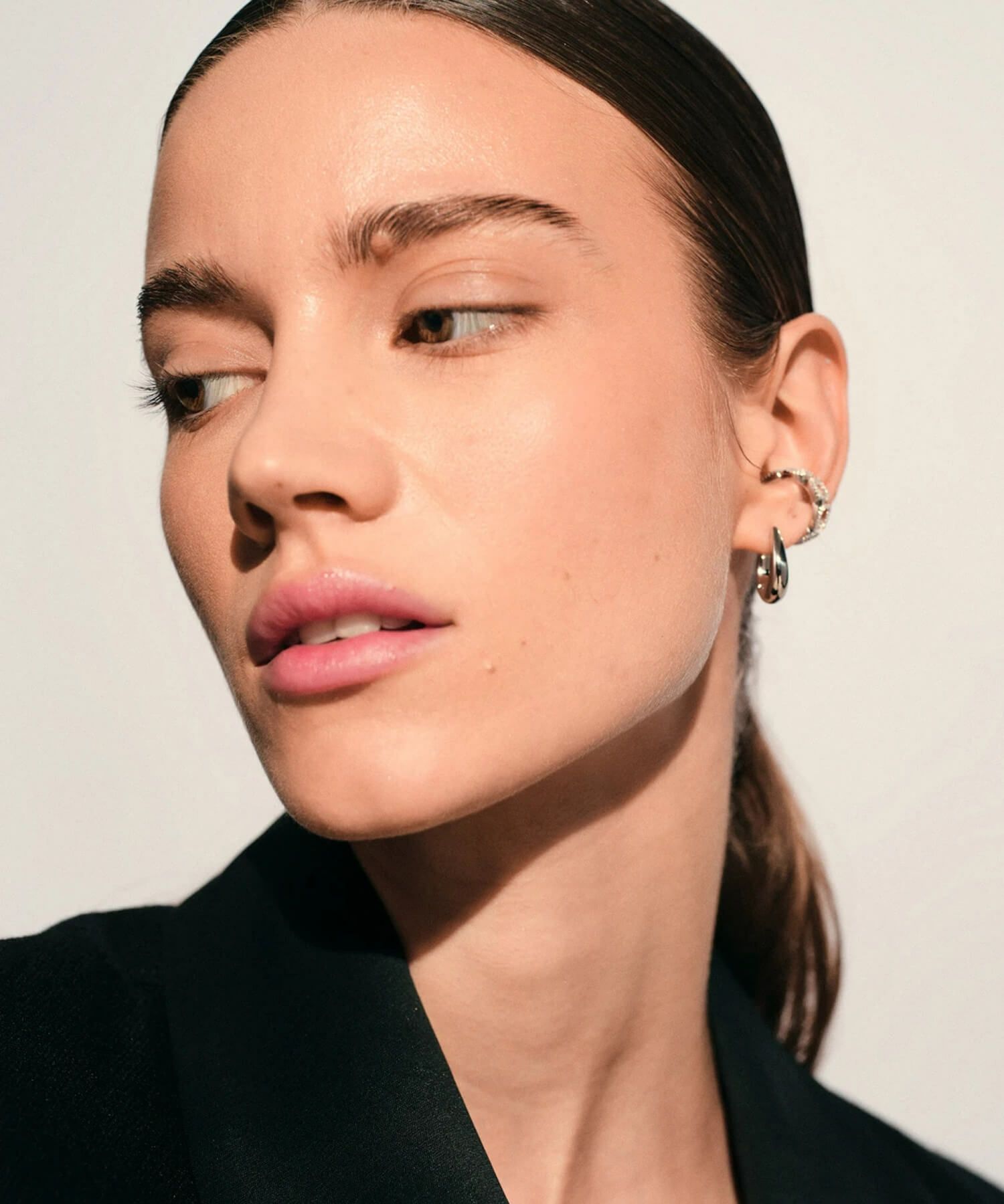 TOM WOOD(トムウッド)】 Liz Hoops ピアス｜PARIGOT ONLINE（パリゴ 