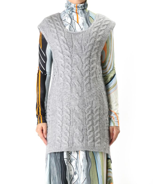 Mame Kurogouchi(マメ クロゴウチ)】 Multi-Pattern Cable Sleeveless Knitted  Vest｜PARIGOT ONLINE（パリゴオンライン）