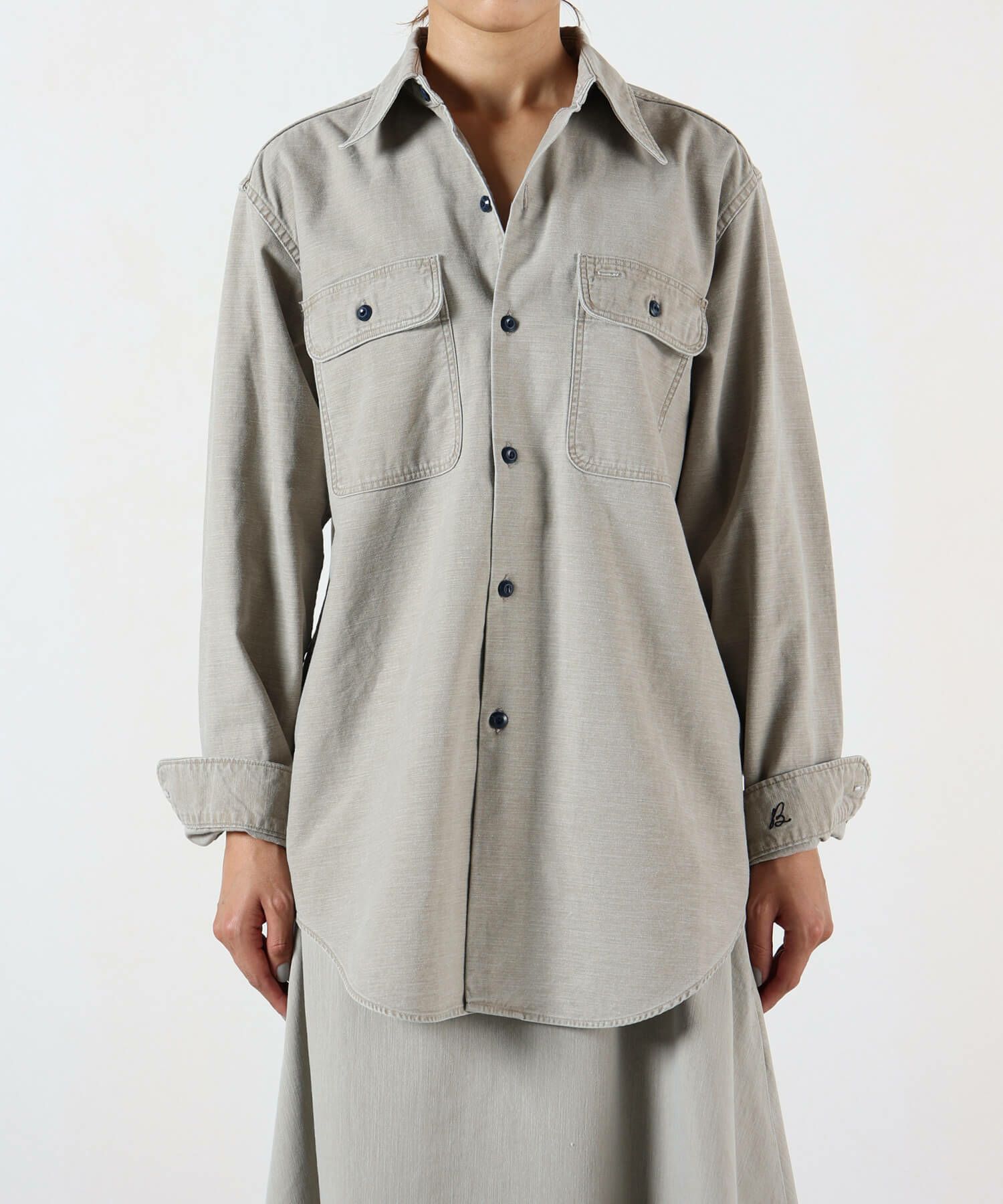 MADISONBLUE(マディソンブルー)】 HAMPTON BACK SATIN SHIRT｜PARIGOT 
