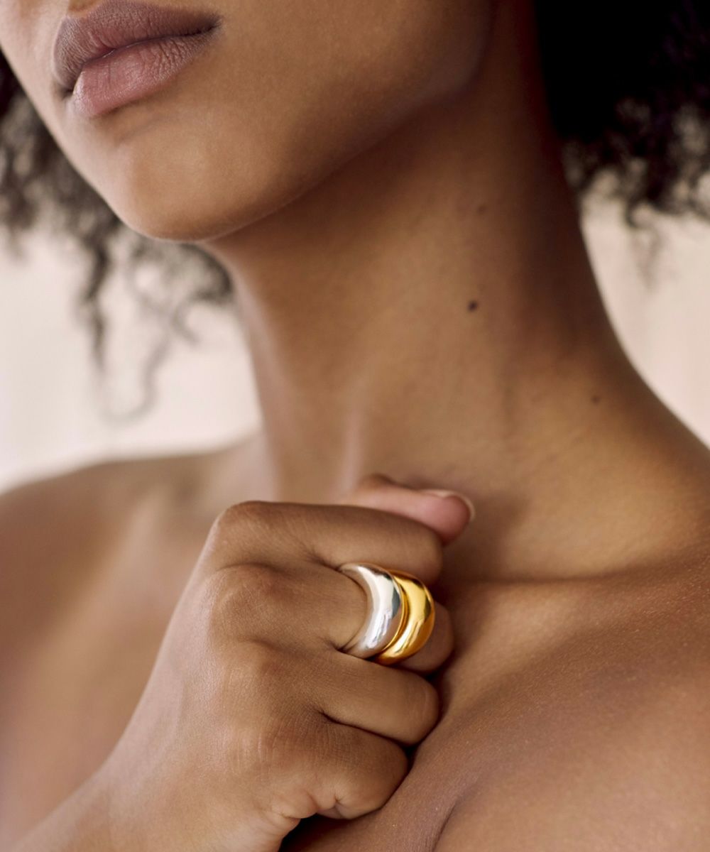 Charlotte Chesnais(シャルロットシェネ)】 BAGUE LIPS｜PARIGOT 