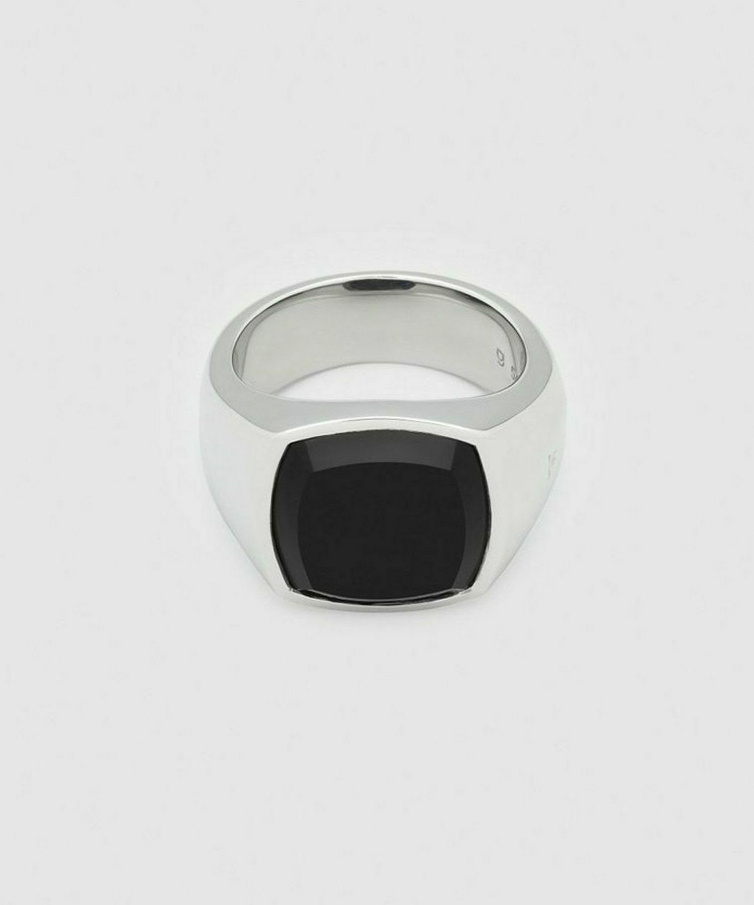 TOM WOOD(トムウッド)】 Cushion Polished Black Onyx リング｜PARIGOT 