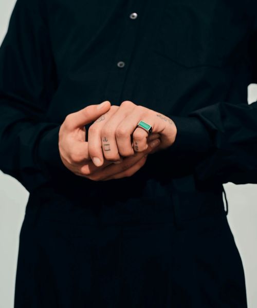 TOM WOOD(トムウッド)】 Peaky Malachite リング｜PARIGOT