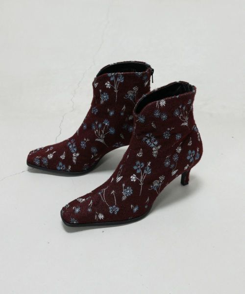 Mame Kurogouchi(マメ クロゴウチ)】 Floral Jacquard Boots