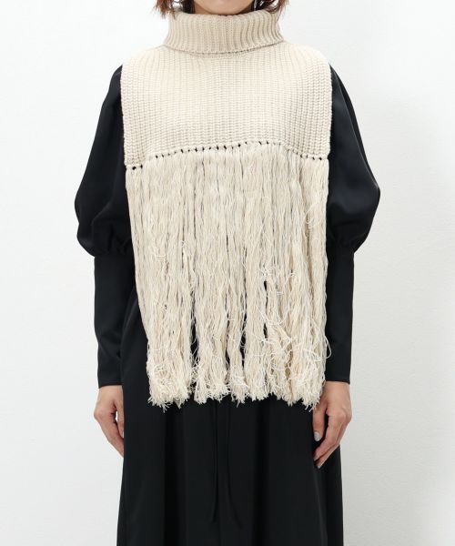 hyke RIBBED SWEATER NECK WARMER | www.jarussi.com.br