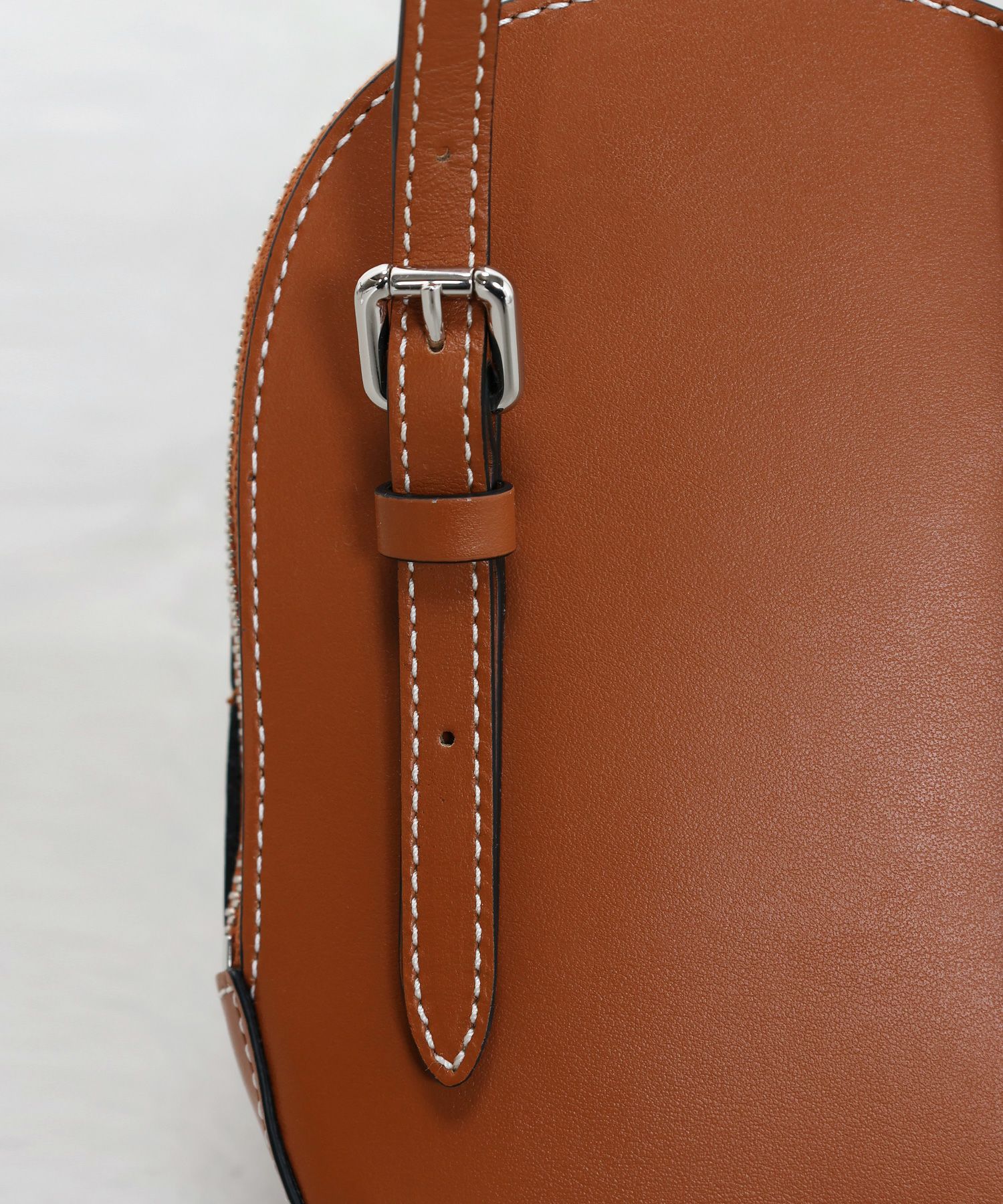 JW Anderson(ジェイダブリューアンダーソン)】 MINI CAP BAG｜PARIGOT 