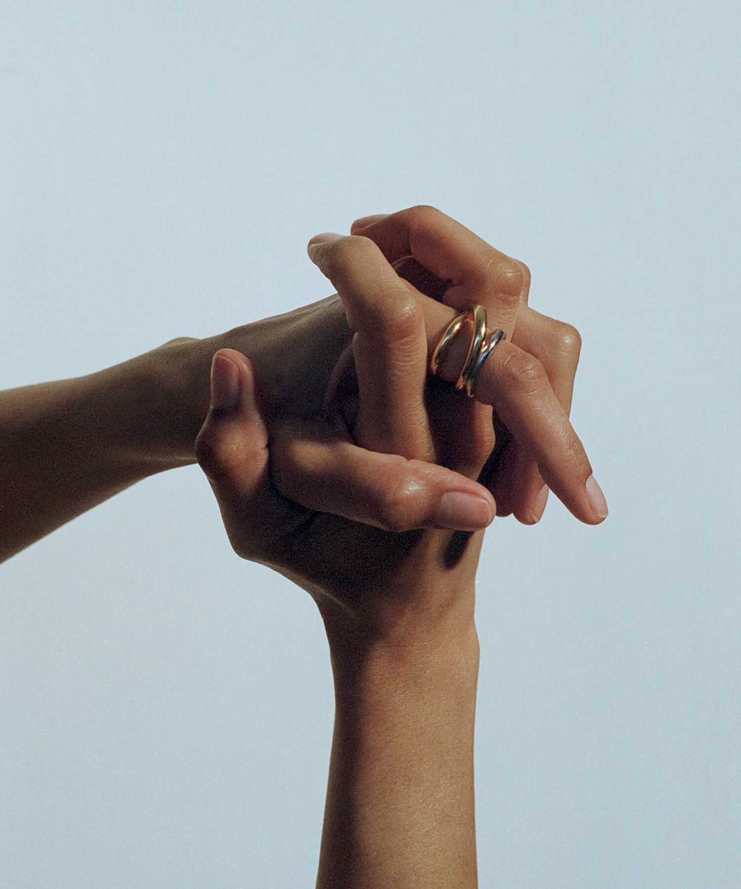 Charlotte Chesnais(シャルロットシェネ)】 BAGUE TRIPLET｜PARIGOT 