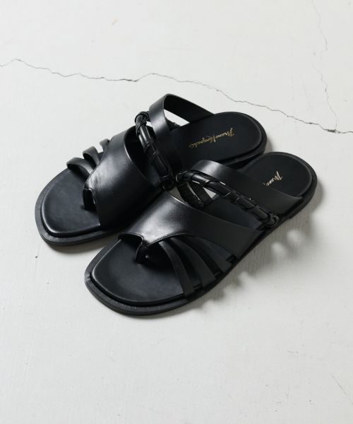 Mame Kurogouchi(マメ クロゴウチ)】 Plait Detailed Leather Sandals