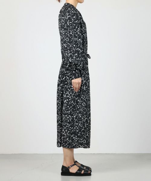 あす楽対応】 まる【HYKE】PEBBLE PRINTED MAXI DRESS ロング