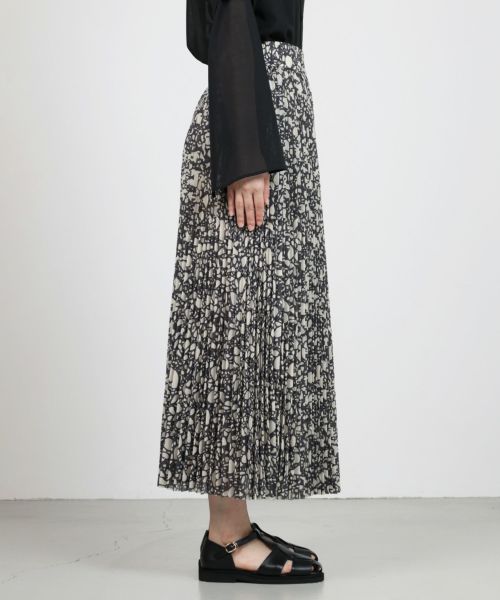 HYKE(ハイク)】 W/P PEBBLE PRINTED SKIRT｜PARIGOT ONLINE（パリゴ