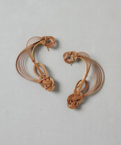 Bamboo Bundled-Plait Ear Cuff - brown