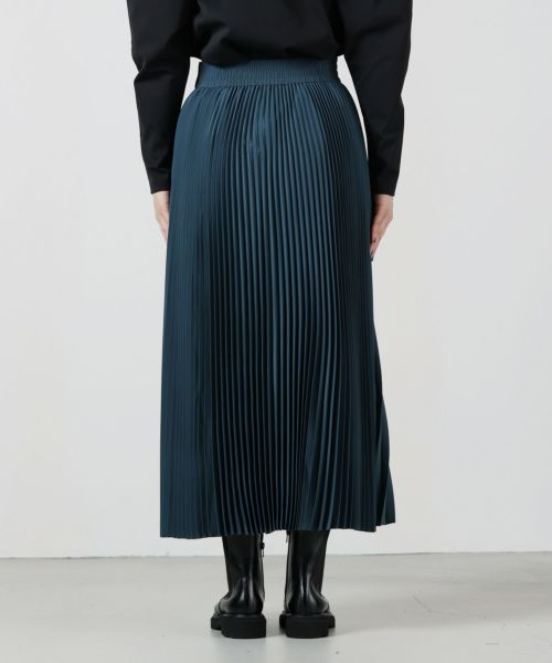 【HYKE(ハイク)】 TAFFETA PLEATED SKIRT｜PARIGOT ONLINE