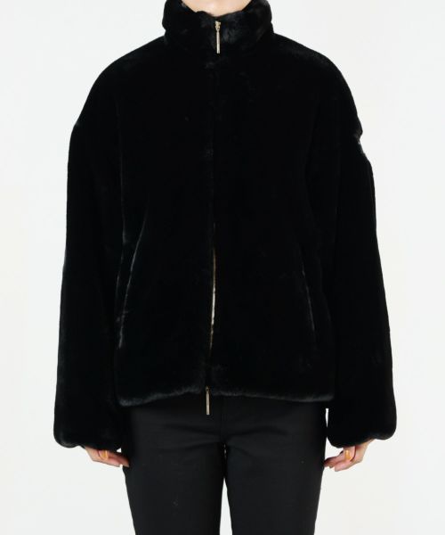 2190ま ハンガー付きTATRAS BARBRA 2024年モデル　ブラック 2190ま ハンガー付きTATRAS BARBRA 2024年モデル ブラック タトラス