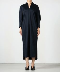 Mame Kurogouchi(マメ クロゴウチ)】 Mercerized Cotton V-neck Dress