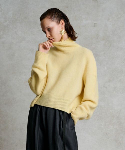 UJOH(ウジョー)】 Turtle Neck Knit｜PARIGOT ONLINE（パリゴオンライン）