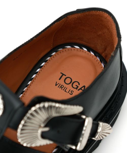 TOGA VIRILIS(トーガ ビリリース)】 SHARK SOLE GURKHA SANDALS