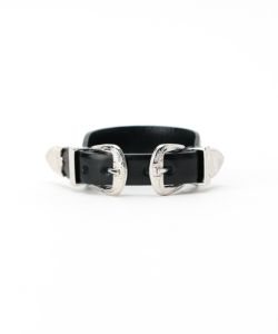 TOGA TOO(トーガトゥ)】 DOUBLE BUCKLE BANGLE｜PARIGOT ONLINE