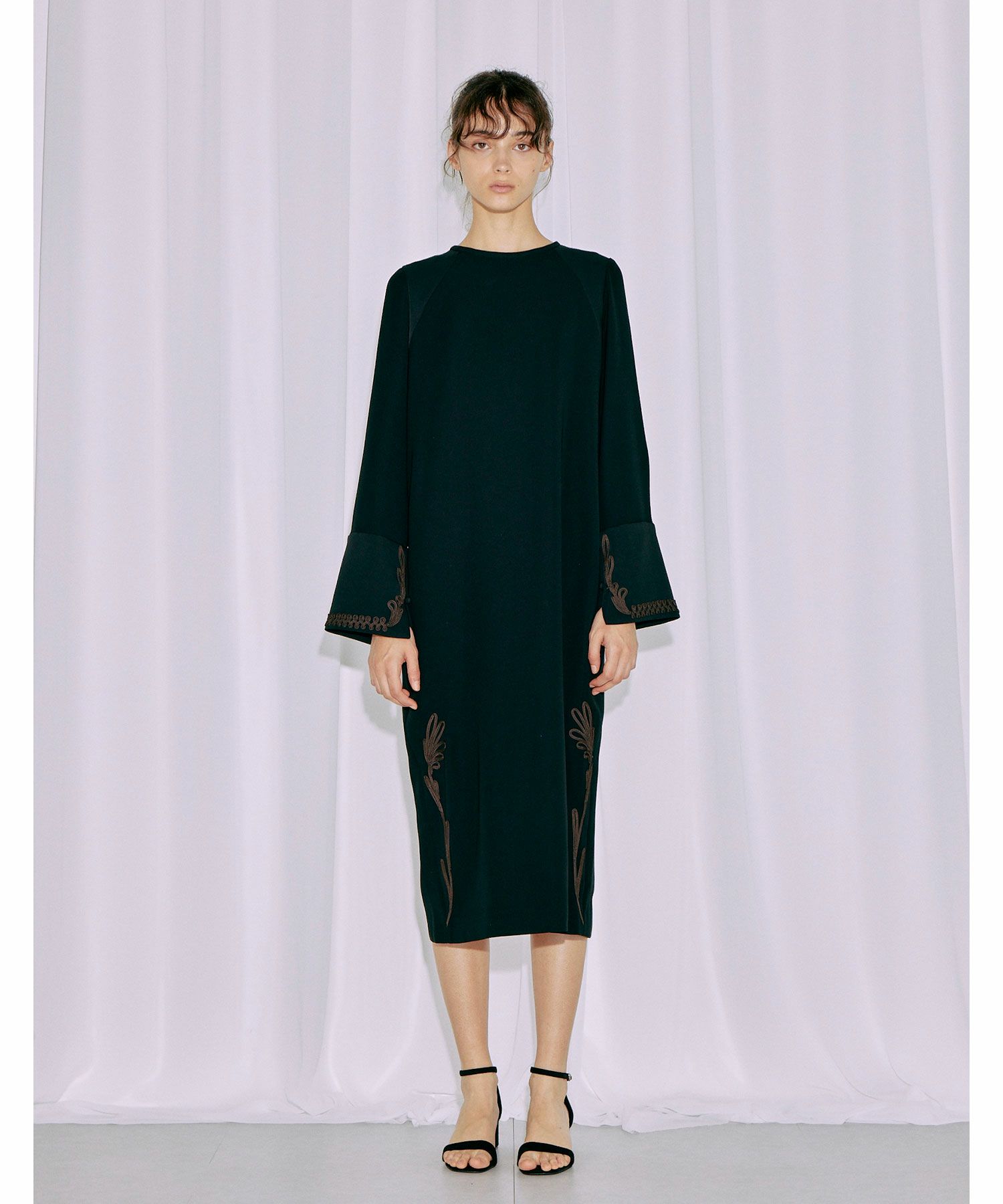 LOKITHO(ロキト)】 CODE EMB. I LINE DRESS｜PARIGOT ONLINE（パリゴ 