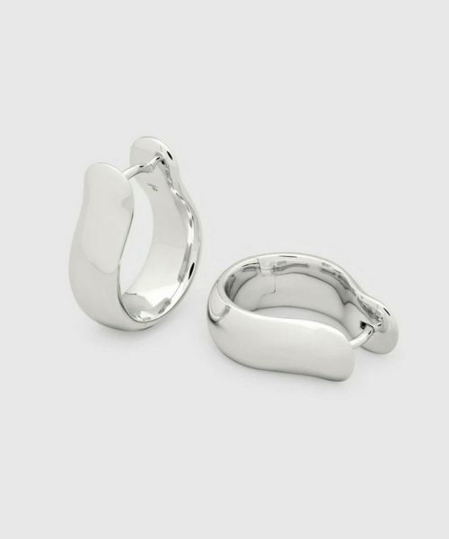 Tom Wood medium Oyster hoop-design ピアス Tom Wood medium Oyster hoop-design ピアス
