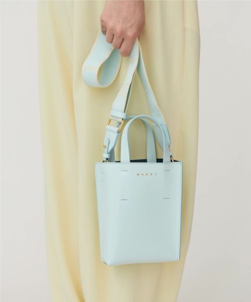 ブルー&ホワイト レザー MUSEOナノバッグ | Marni