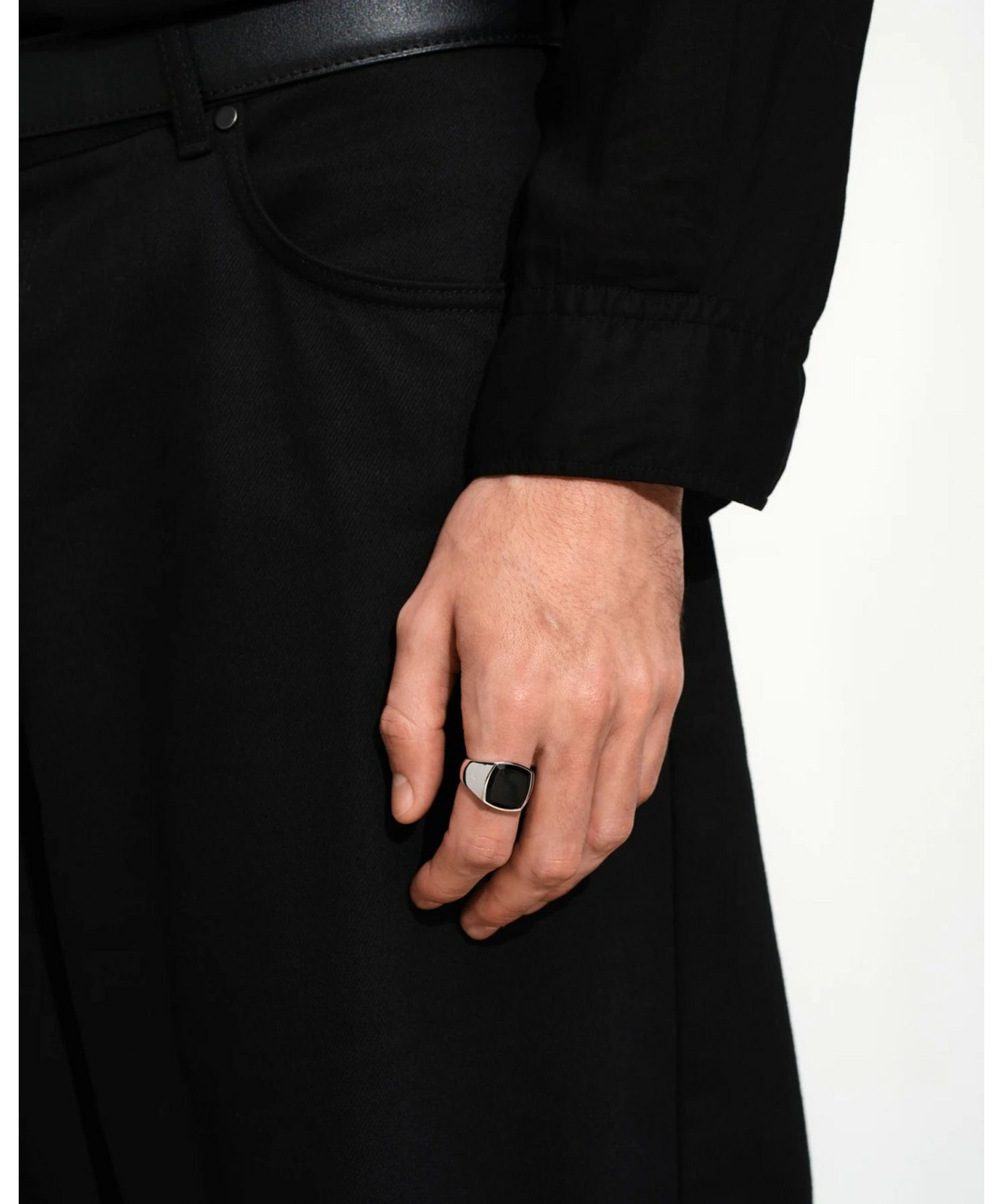 TOM WOOD(トムウッド)】 Cushion Black Onyx リング｜PARIGOT ONLINE  