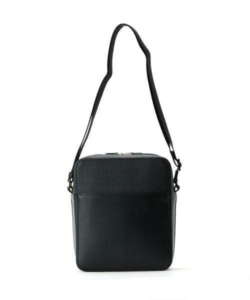 CULLNI(クルニ)】 Square leather shoulder bag｜PARIGOT ONLINE（パリゴオンライン）