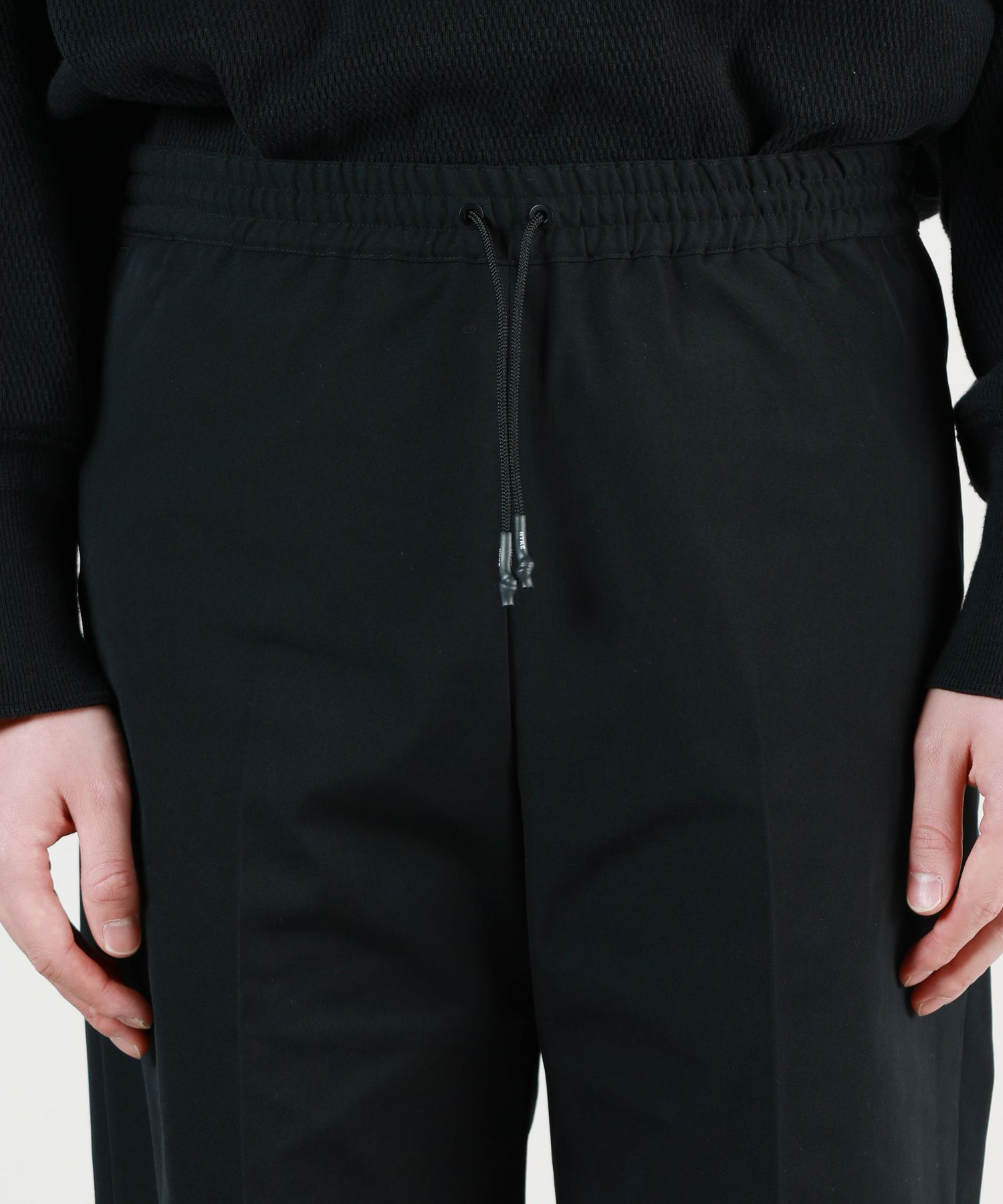 HYKE(ハイク)】 ≪GENDERLESS≫TASLAN WIDE LEG PANTS｜PARIGOT ONLINE 