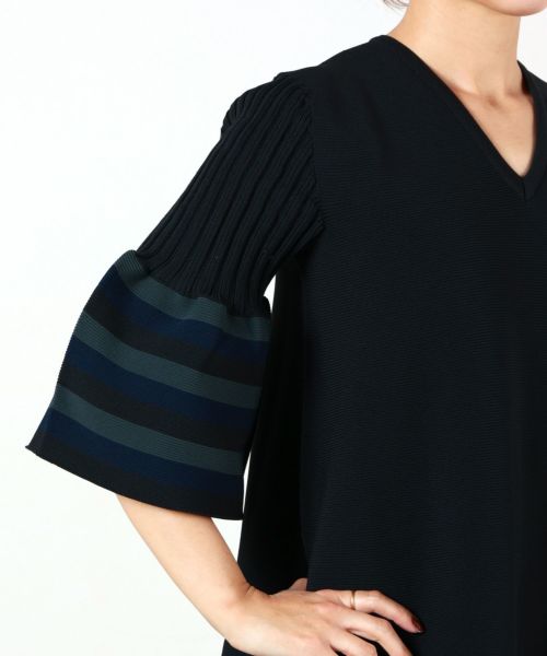 CFCL(シーエフシーエル)】 POTTERY SHORT BELL SLEEVE FLARE