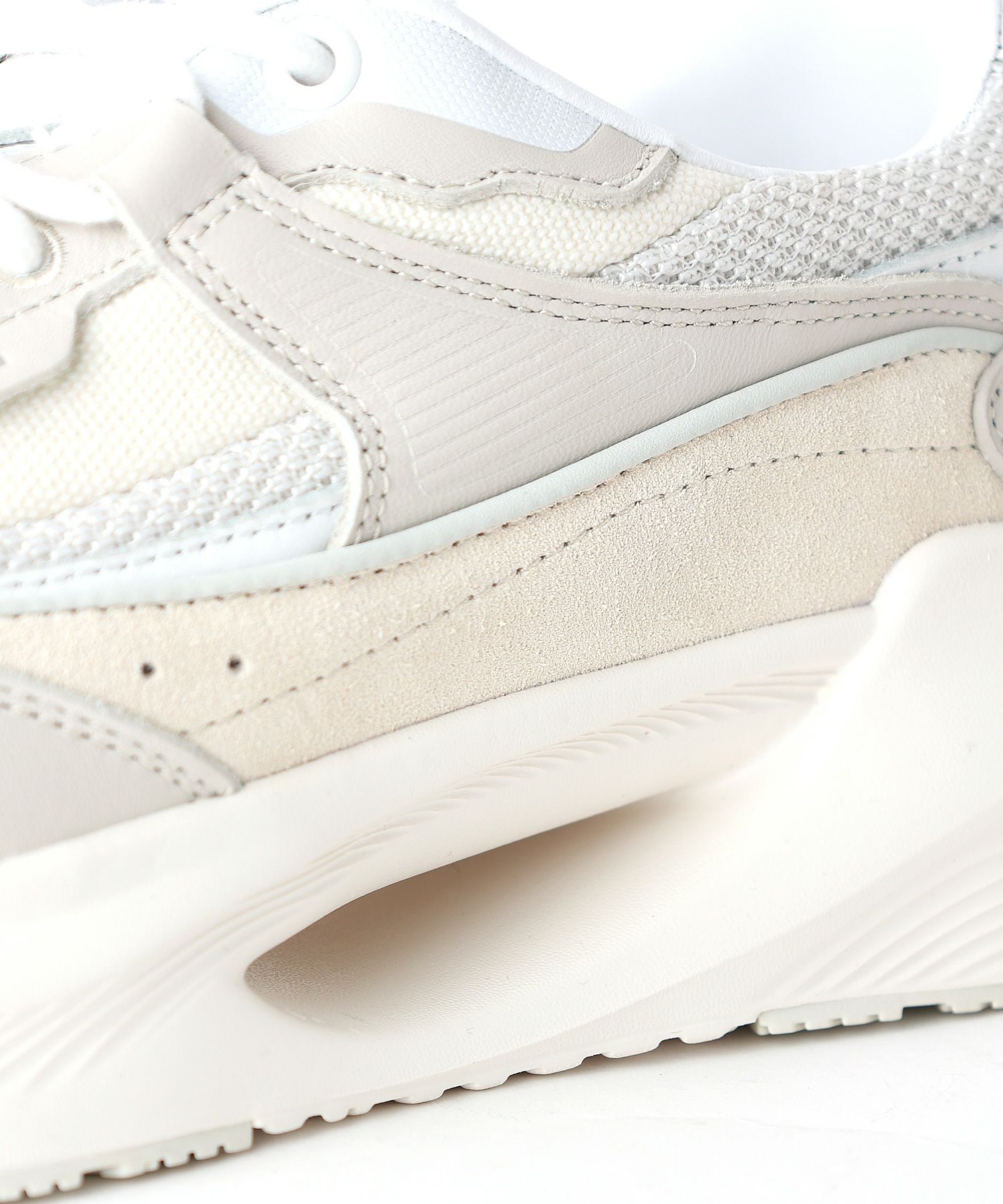 D.A.T.E.(デイト)】 VELA HYBRID IVORY(40～43)｜PARIGOT ONLINE