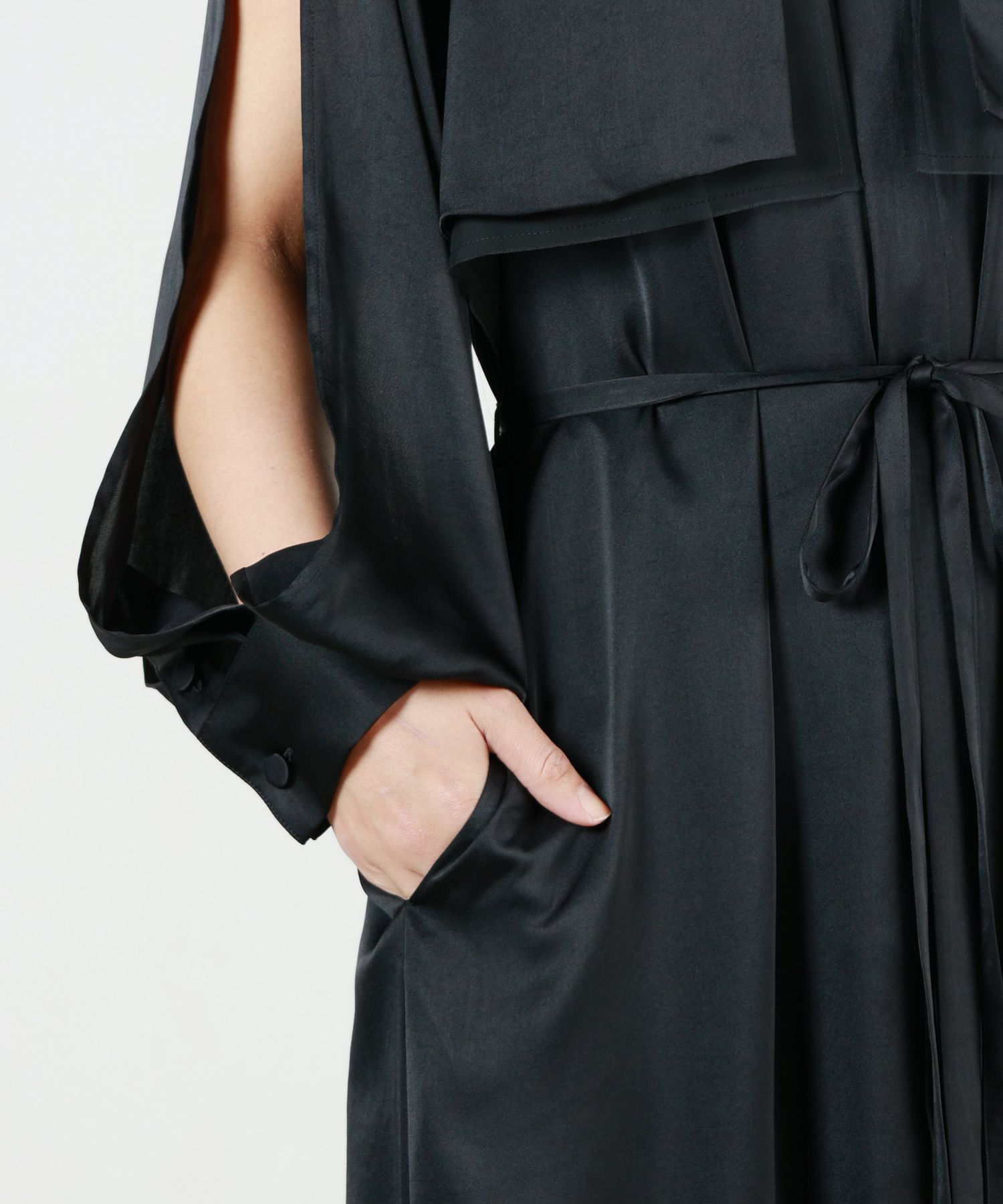 HYKE(ハイク)】 SATIN DRESS｜PARIGOT ONLINE（パリゴオンライン）