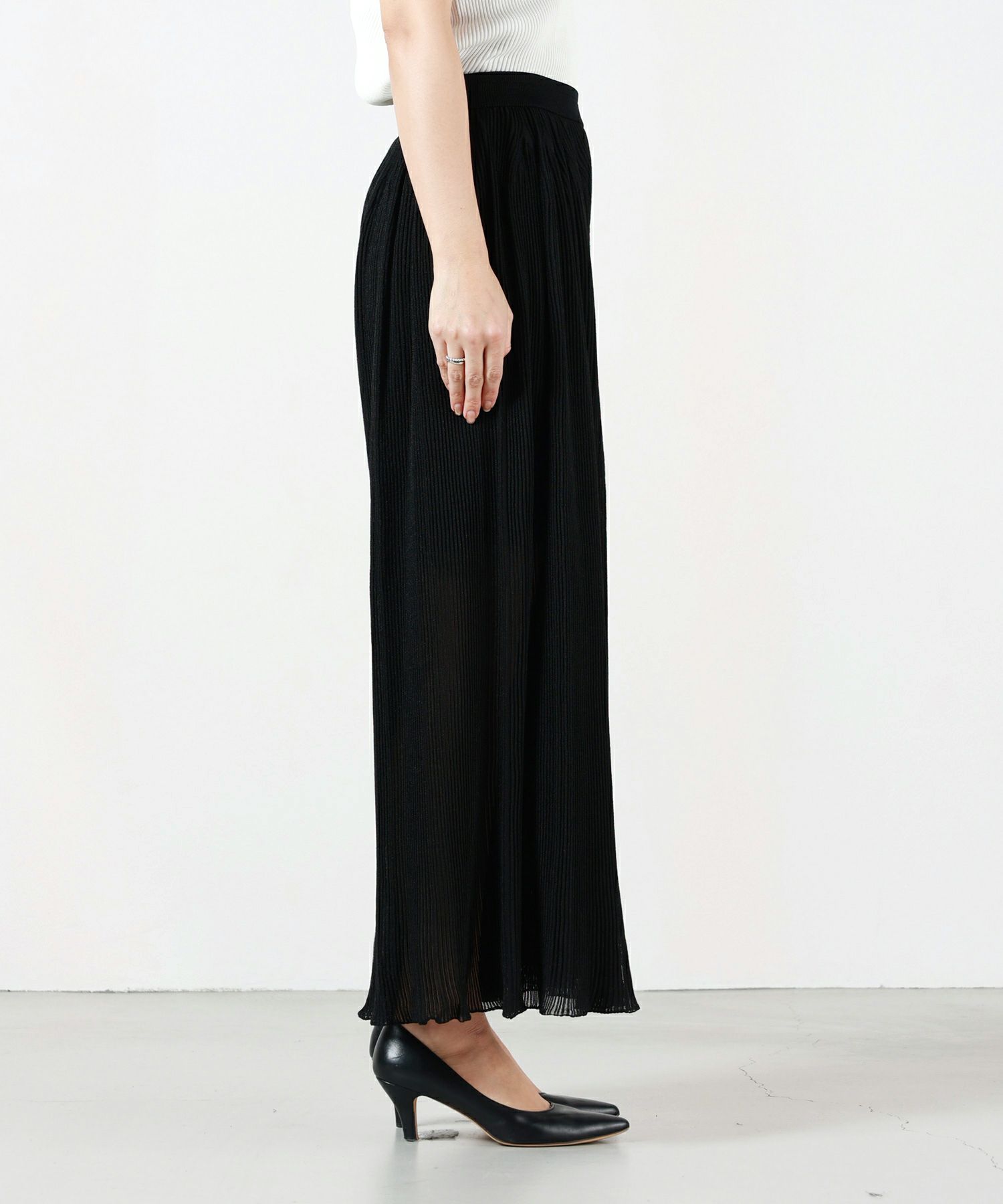 CFCL(シーエフシーエル)】 HYPHA LUCENT WIDE PANTS｜PARIGOT ONLINE 