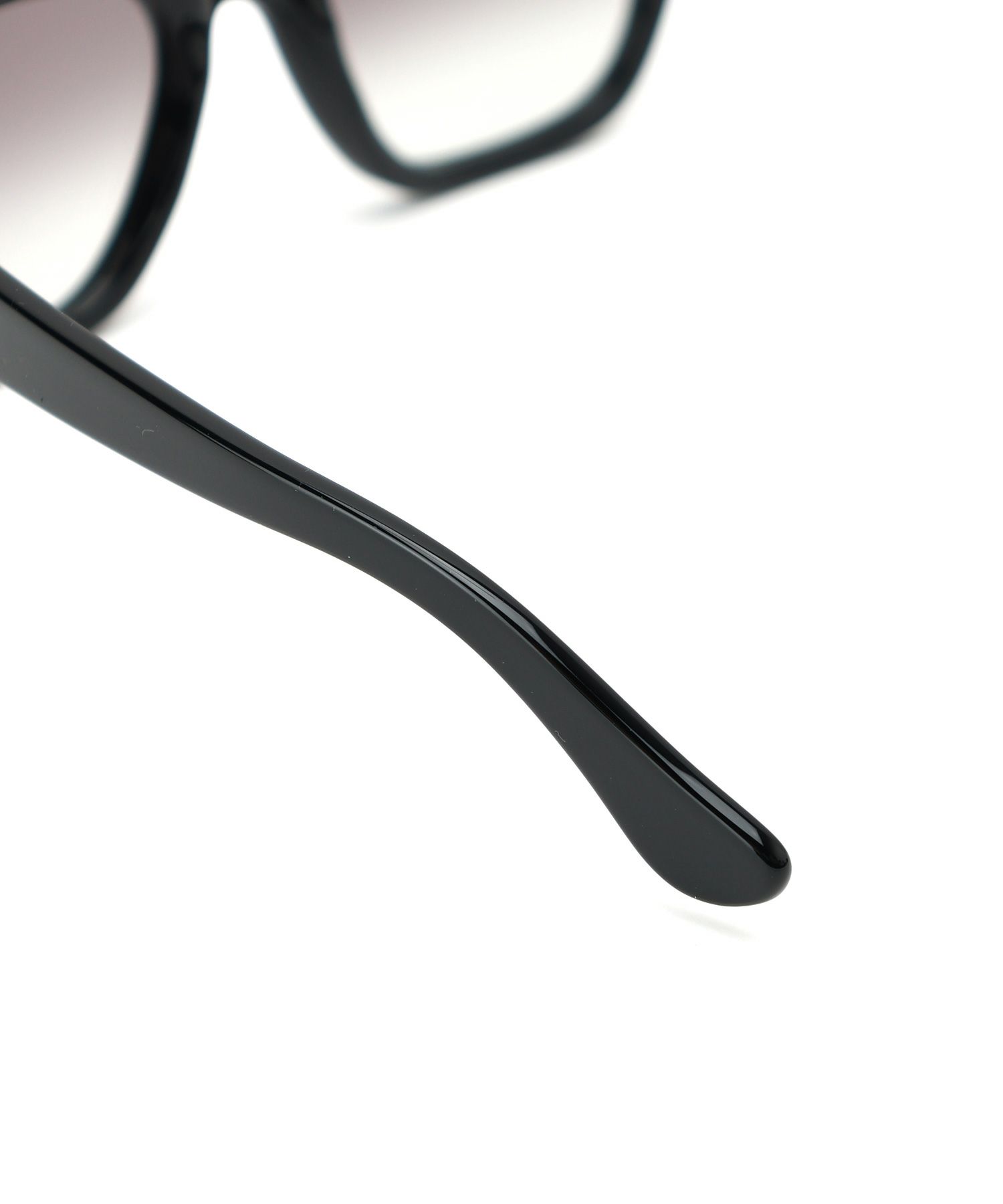 CUTLER AND GROSS(カトラーアンドグロス)】 0772V2 OPTICAL SQUARE