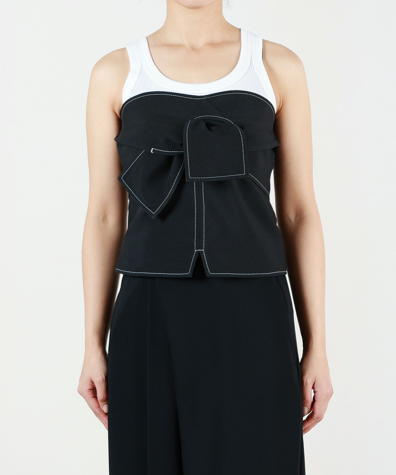 HYKE(ハイク)】 WHITE STITCH STRAPLESS TOP｜PARIGOT ONLINE（パリゴ 