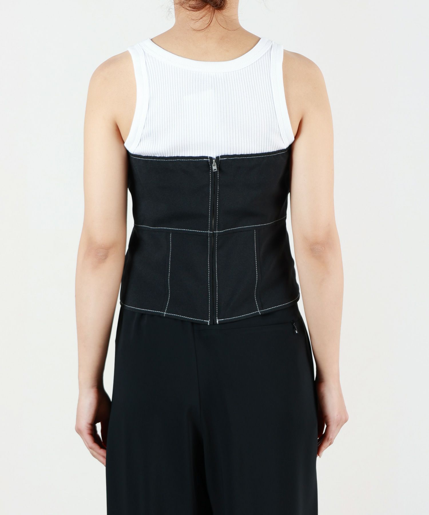 HYKE(ハイク)】 WHITE STITCH STRAPLESS TOP｜PARIGOT ONLINE（パリゴ 