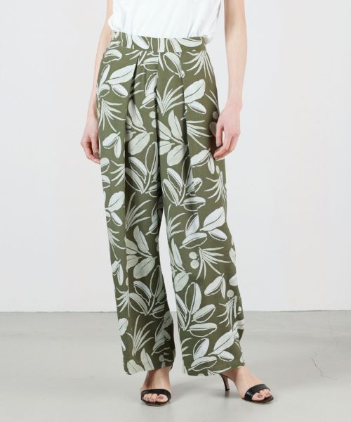 PHEENY(フィーニー)】 Rayon botanical print gathered pants｜PARIGOT