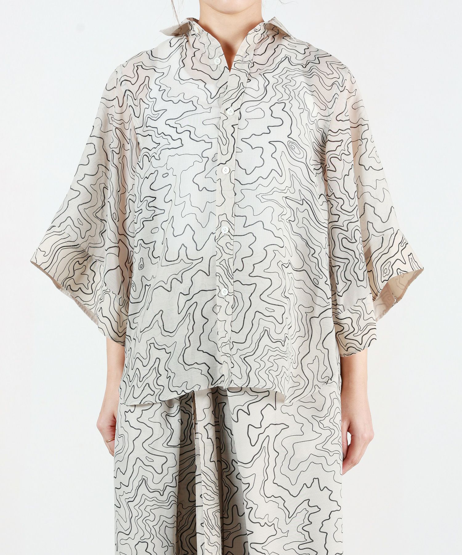 HIKE☆ハイクCONTOUR LINE BELL-SLEEVE SHIRT