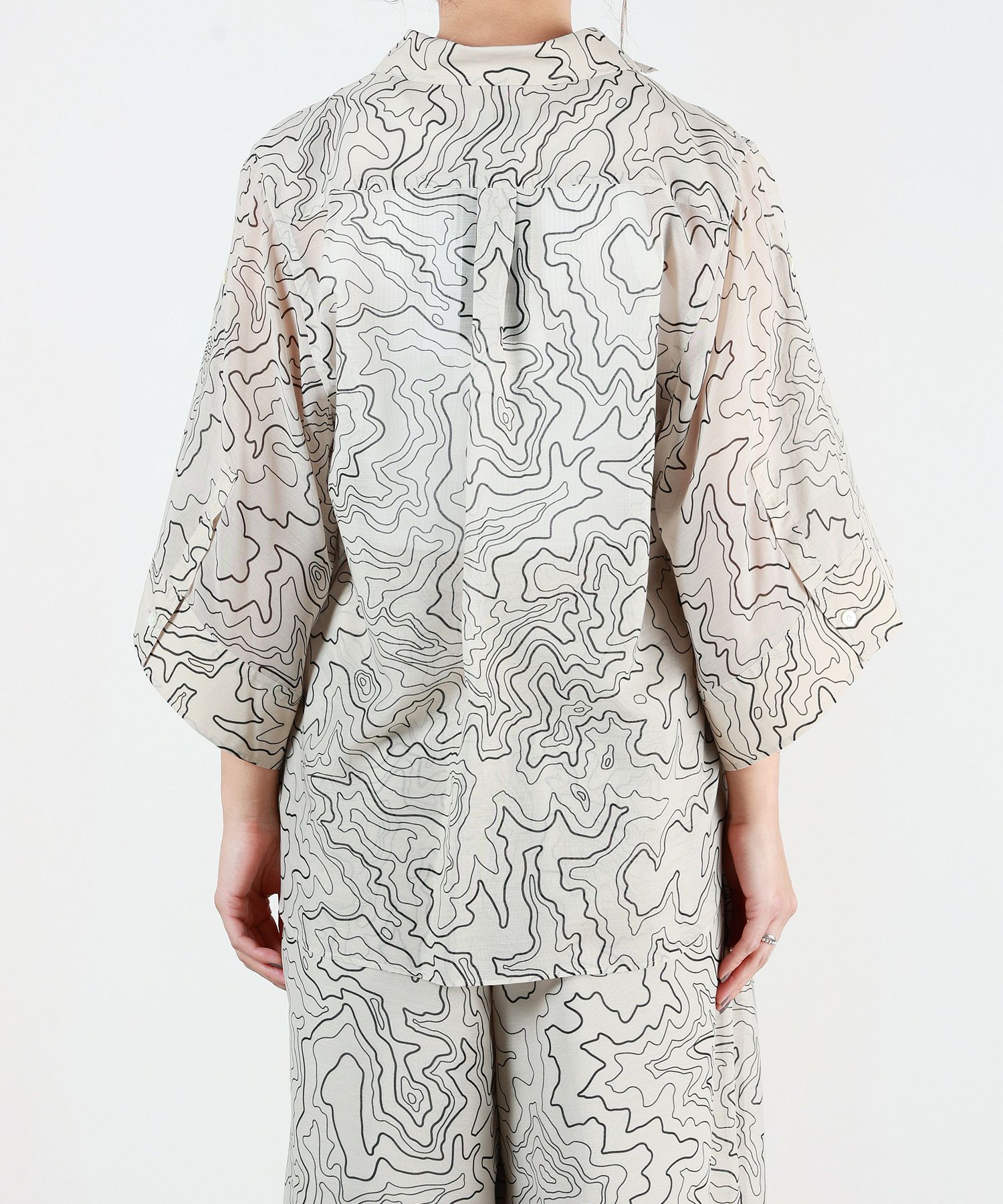 HIKE☆ハイクCONTOUR LINE BELL-SLEEVE SHIRT