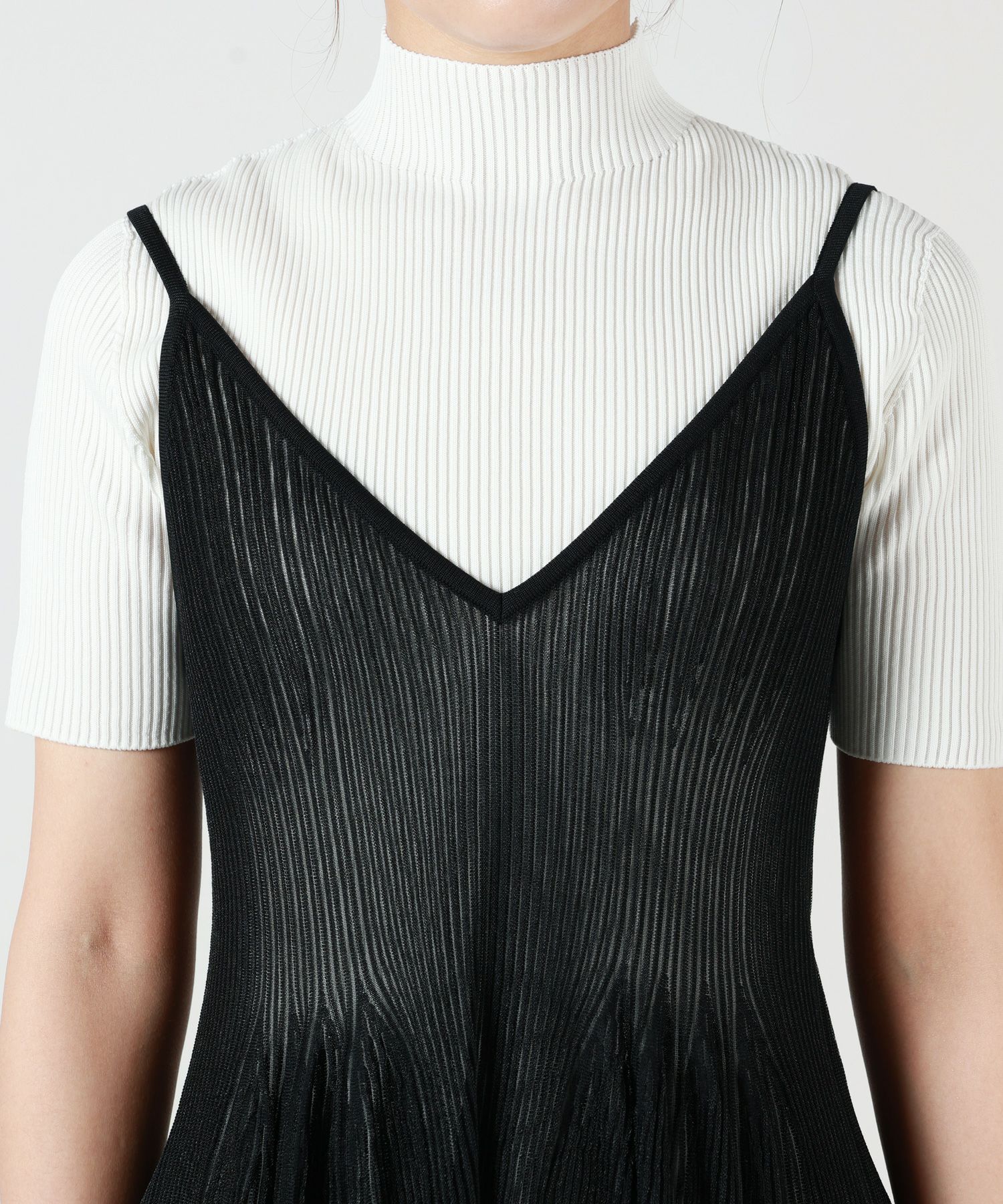 CFCL(シーエフシーエル)】 HYPHA LUCENT SLEEVELESS DRESS｜PARIGOT 