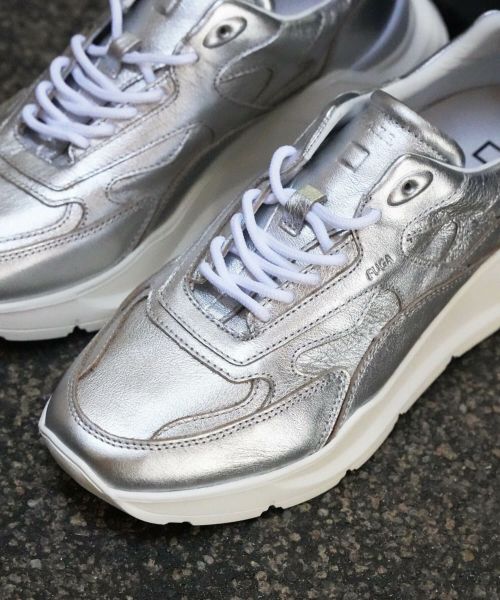 D.A.T.E.(デイト)】 PARIGOT別注 FG限定カラー“LEATHER SILVER”(36～43