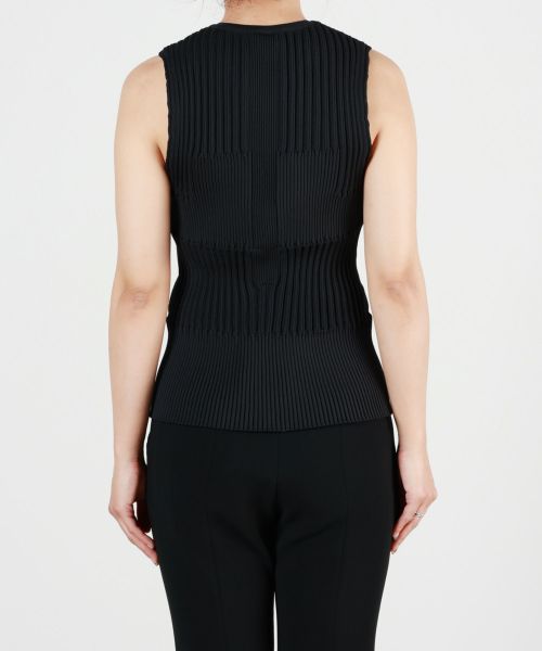 CFCL(シーエフシーエル)】 FLUTED SLEEVELESS TOP｜PARIGOT
