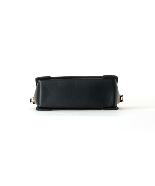 MARNI(マルニ)】 レザー製 Trunkaroo ミディアムショルダー