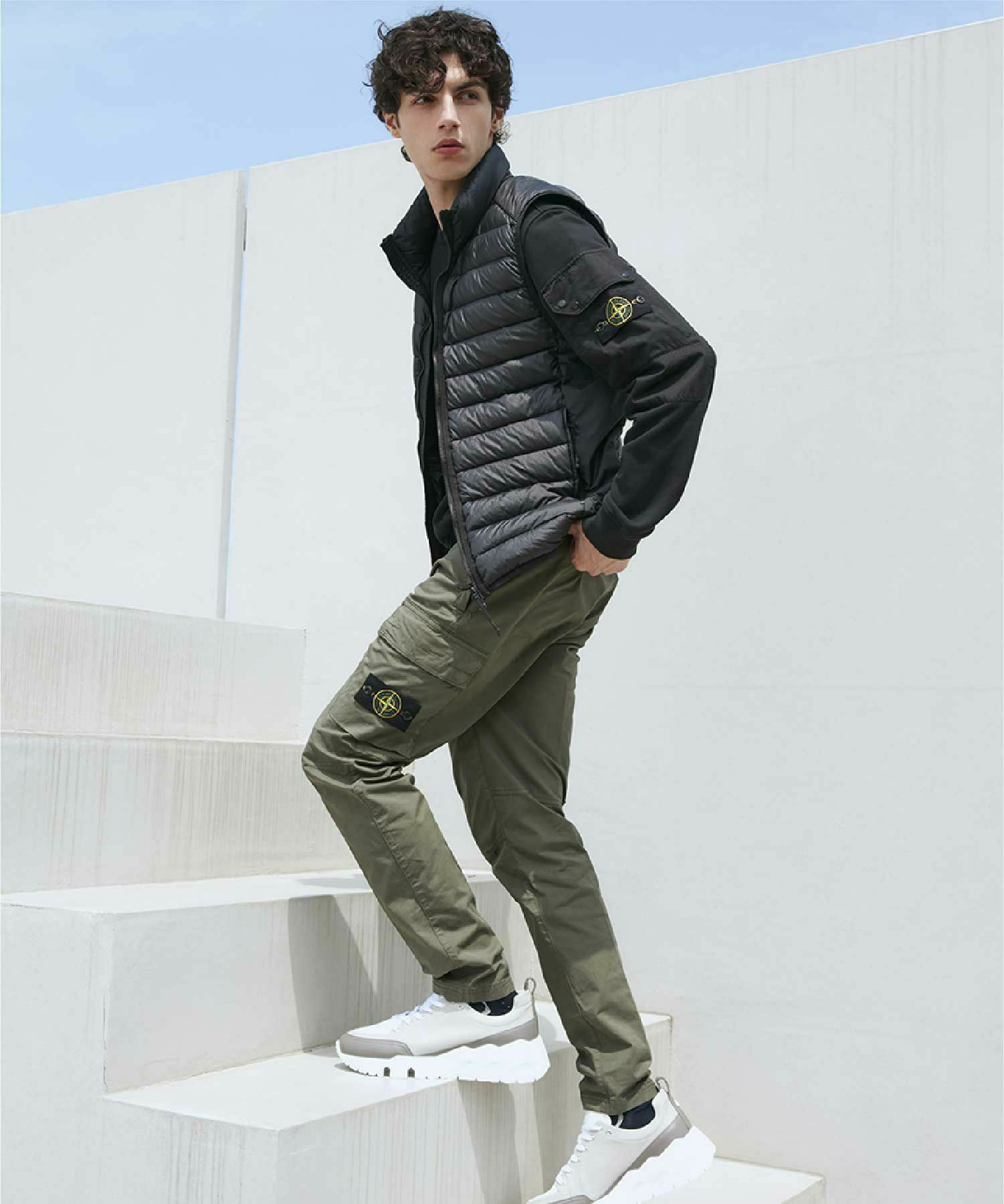 STONE ISLAND(ストーンアイランド)】GARMENT DYED MICRO YARN DOWN 