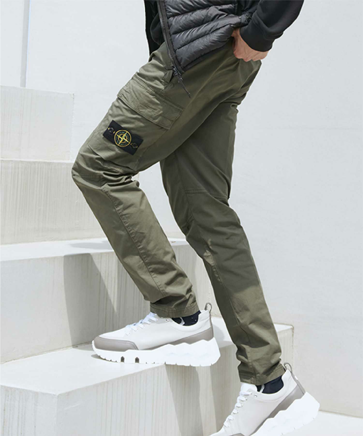 STONE ISLAND(ストーンアイランド)】 コットンツイルカーゴパンツ  