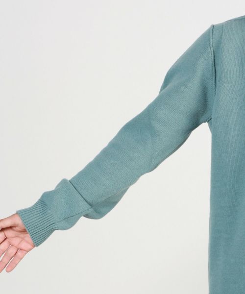 STONE ISLAND(ストーンアイランド)】 クルーネックラムウール STONE ISLAND(ストーンアイランド)】 クルーネックラムウール