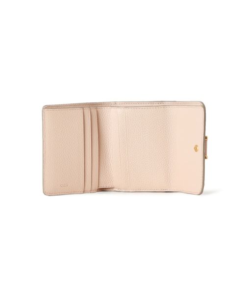 Chloe(クロエ)】 グレインレザー製MARCIEスモールトリフォールド