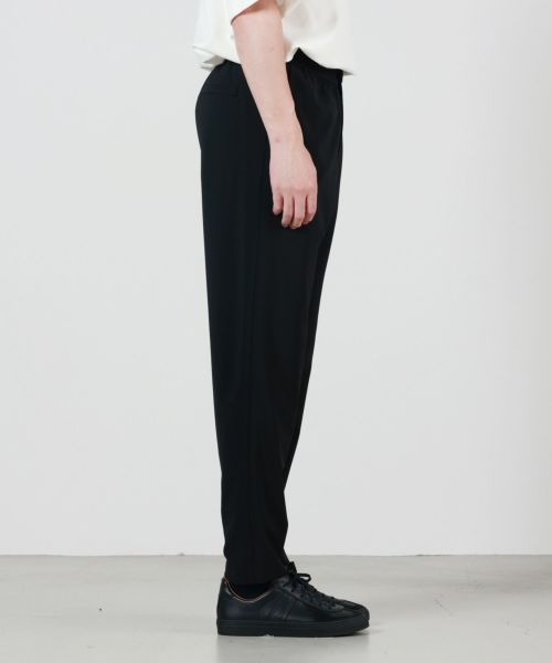 HYKE(ハイク)】 ≪Genderless≫STRETCH TAPERED PANTS｜PARIGOT